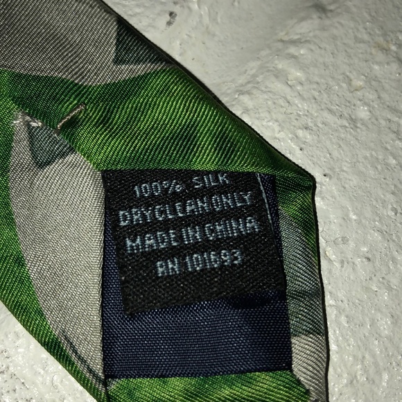 LARSON  Soccer TIE  100% silk😍 - Picture 2 of 8